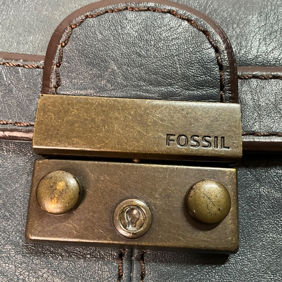 FOSSIL ‘LONG LIVE VINTAGE’ Leather Denim Blue Shoulder Flap Bag Removable Strap - Picture 8 of 10